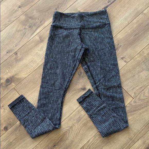 Lululemon leggings - Picture 1 of 2